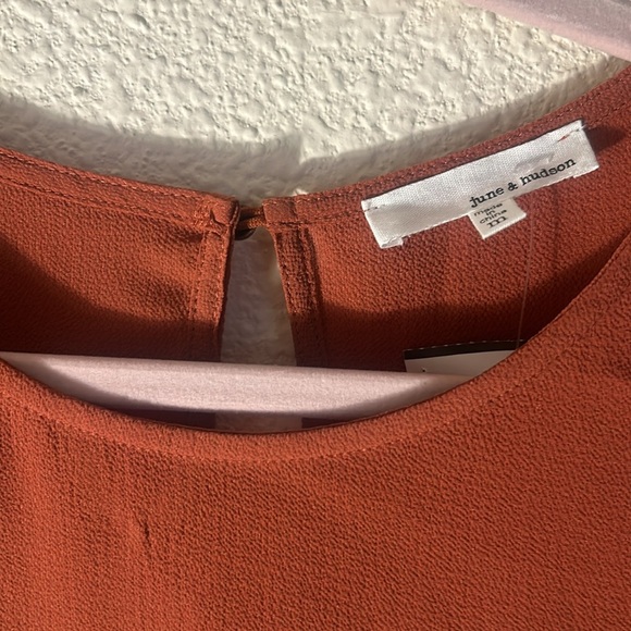 June and Hudson fall top - Picture 2 of 4